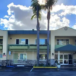 Hotel Quality & At The Park, Anaheim